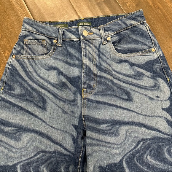Wild Fable Blue Swirled Highest Rise Baggy Jeans size 2/26 - Picture 4 of 5